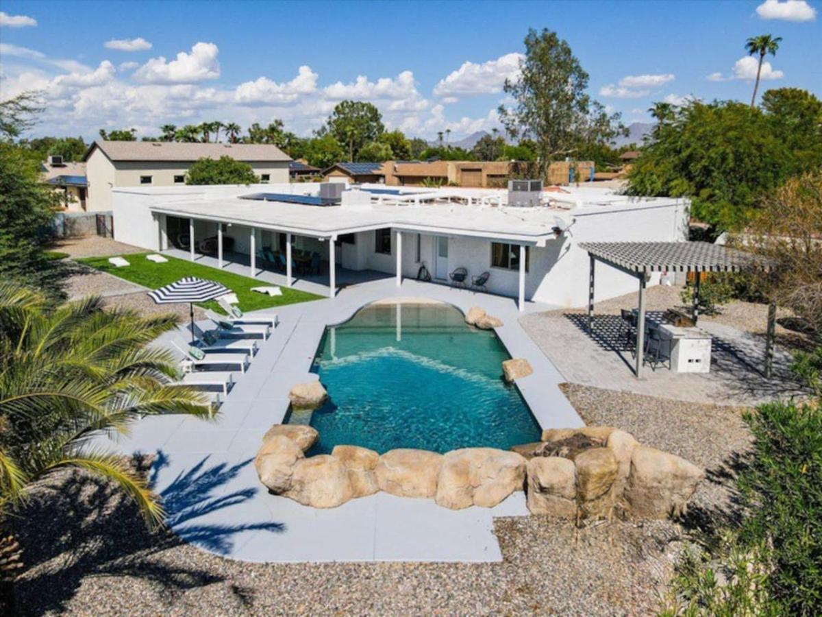 Rumah liburan Sprawling With Heated Pool,pickleball,games Galore Phoenix